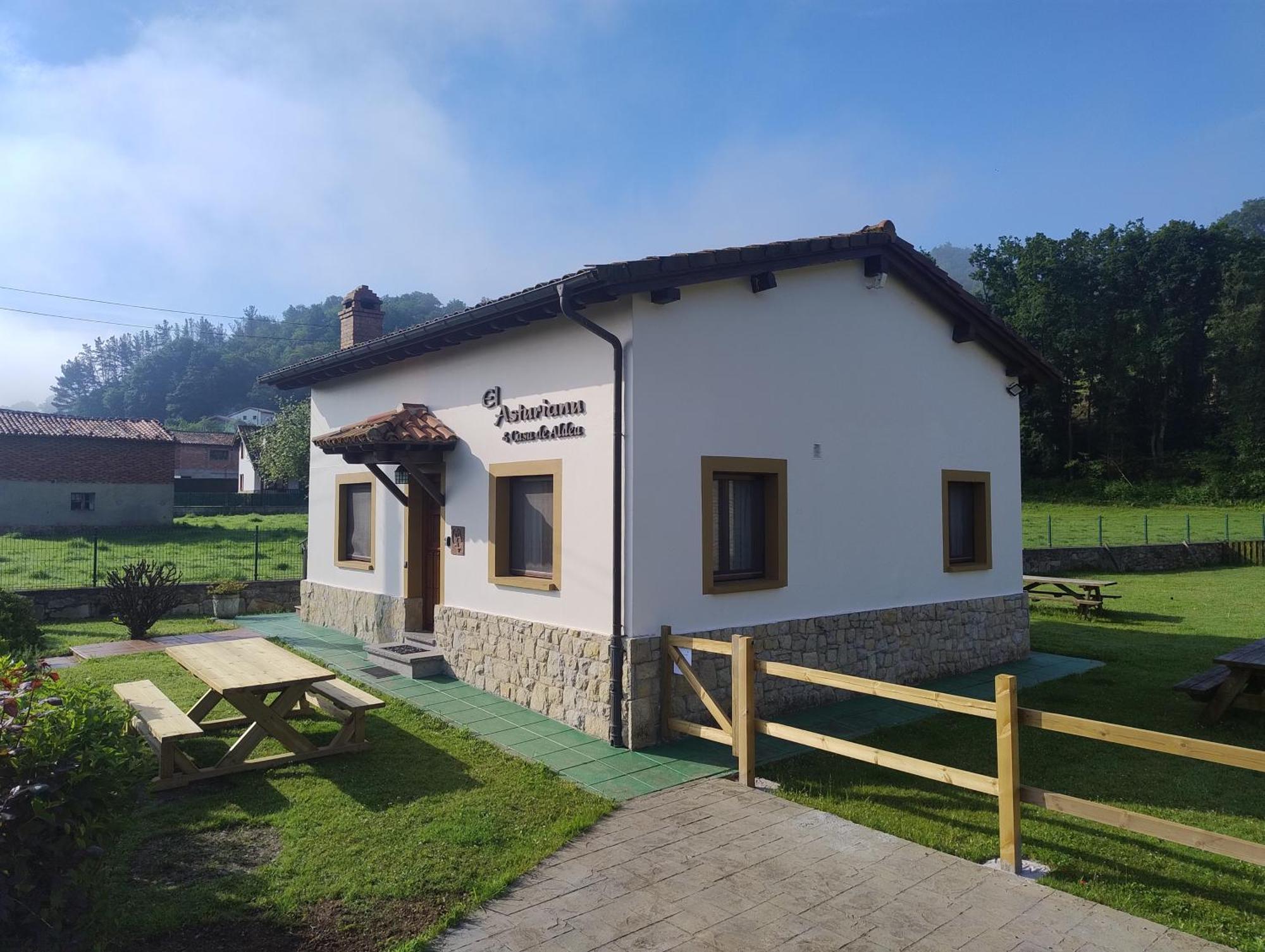 El Asturianu Villa Onís Exterior foto